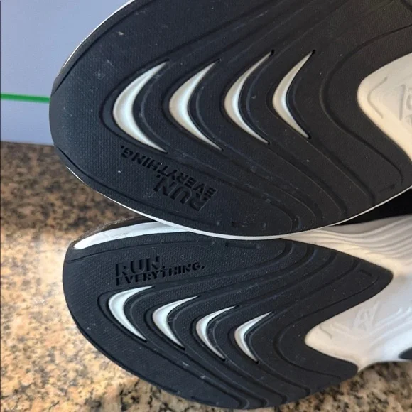 APL Men's Streamline Black and White Shoes - Picture 8 of 12